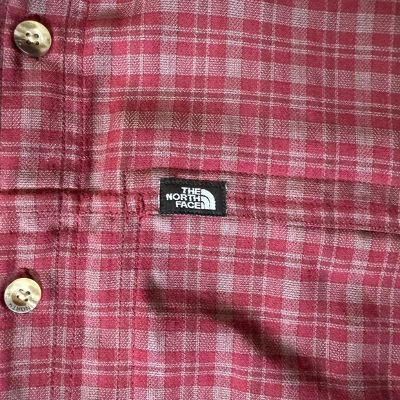 The North Face Red Plaid Button Down Shirt Men’s Medium Outdoor Travel Casual M8 - Picture 8 of 9
